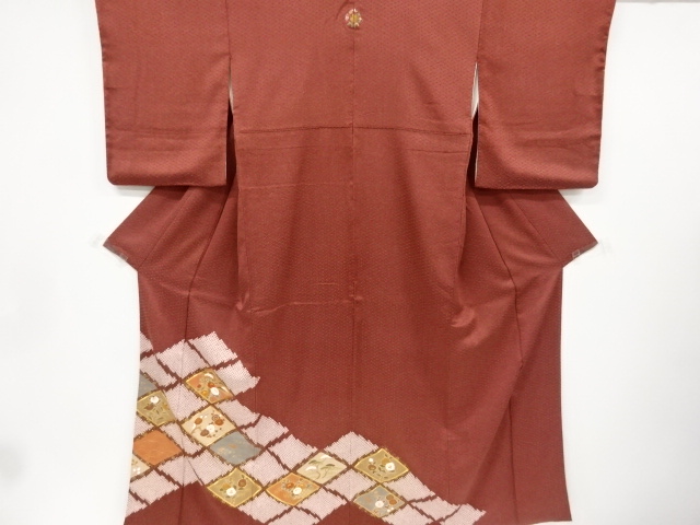 リサイクル　絞り花模様刺繍一つ紋色留袖